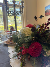 Load image into Gallery viewer, Festive Table Centrepeice