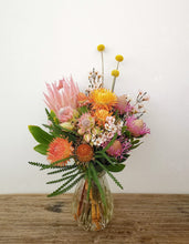 Load image into Gallery viewer, Floral arrangement + glass vase
